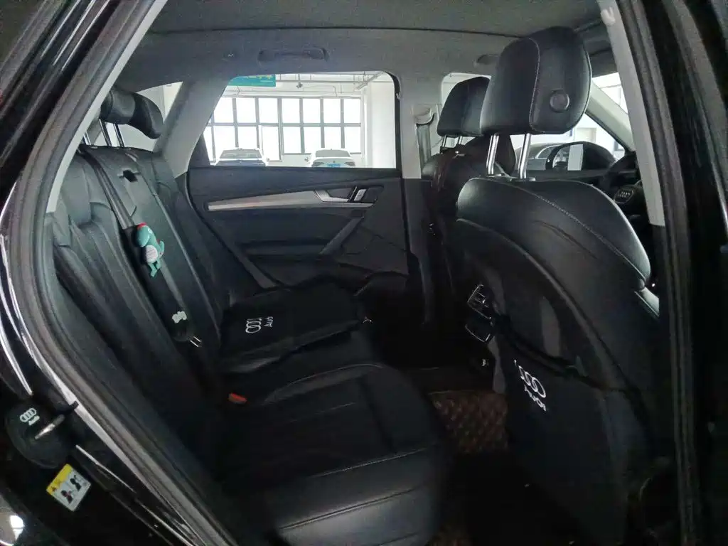 Audi Q5L — миниатюра 10