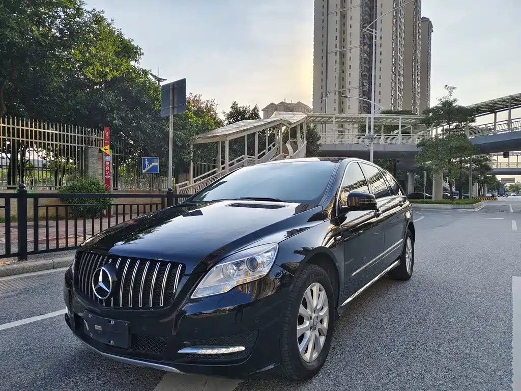 MERCEDES-BENZ R CLASS