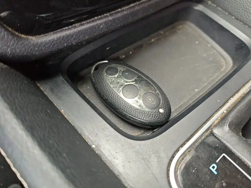 BYD MAX — миниатюра 9