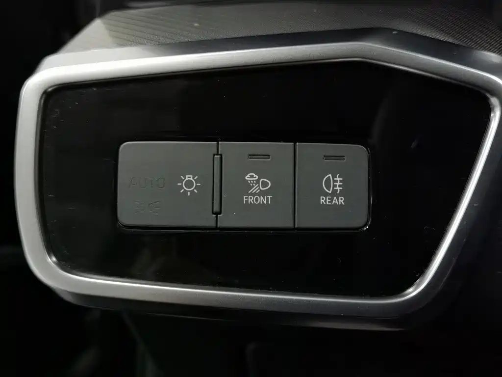 Audi A6L — миниатюра 21