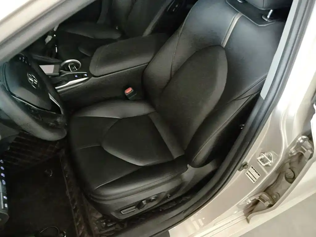 Toyota Camry — миниатюра 15
