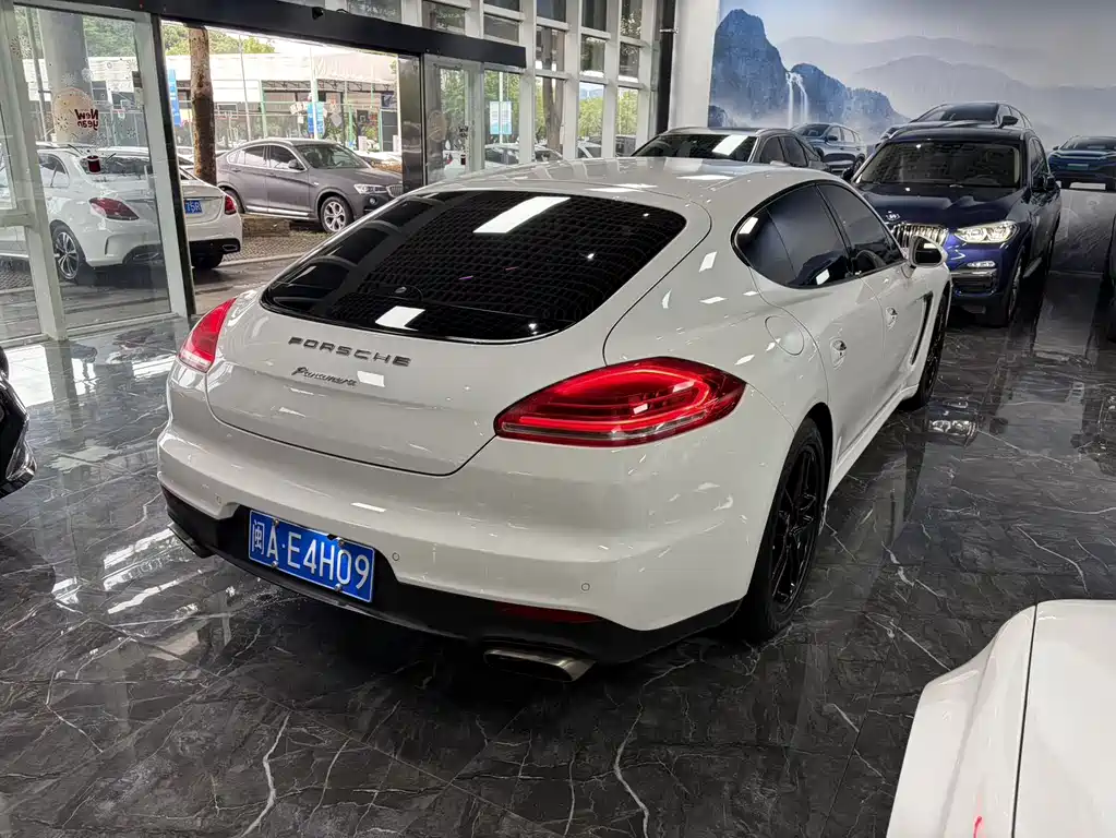 Porsche Panamera — миниатюра 5