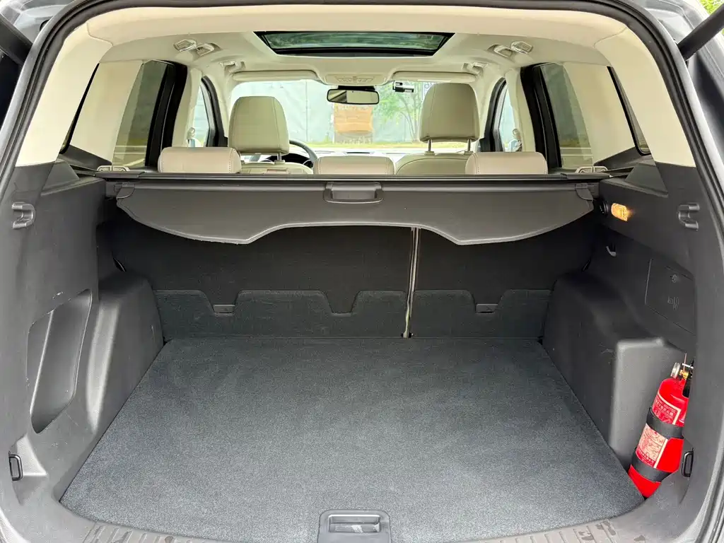 Ford Kuga — миниатюра 16