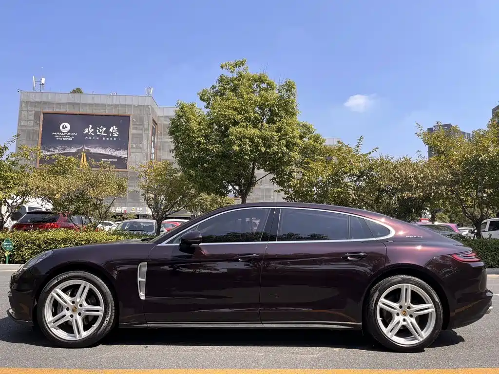 Porsche Panamera — миниатюра 7