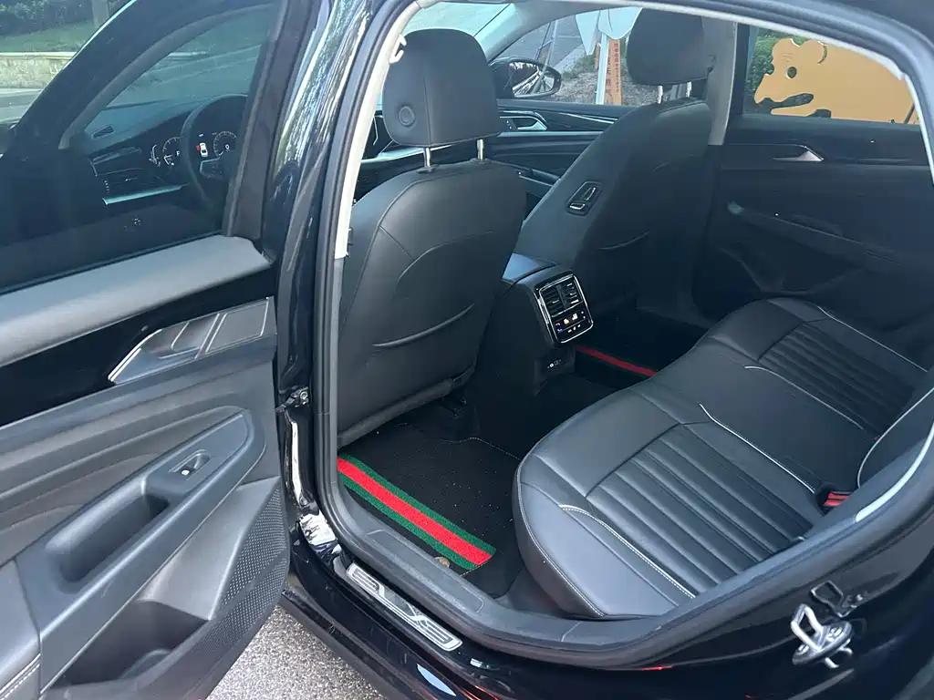 Volkswagen Passat — миниатюра 11