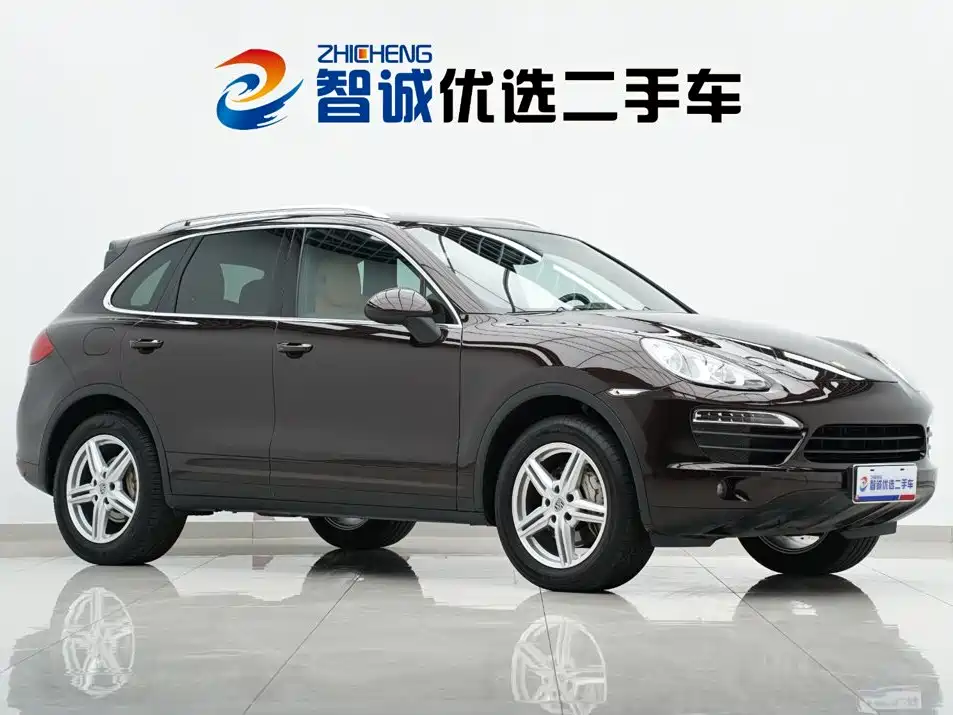 Porsche Cayenne — миниатюра 3