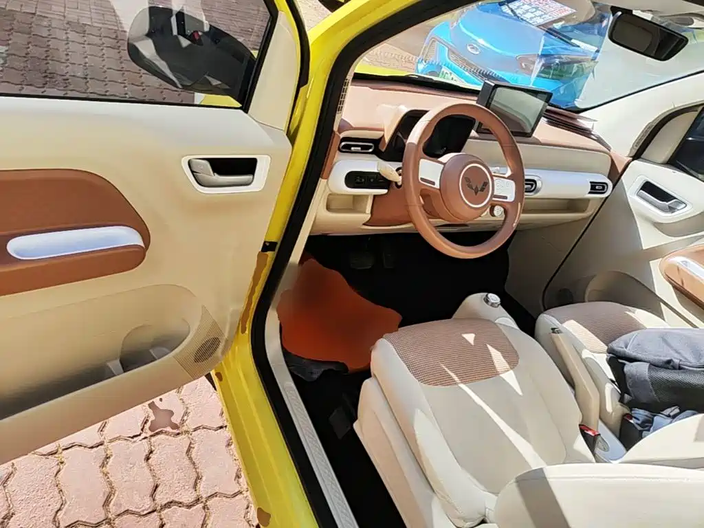 Wuling MINIEV — миниатюра 16