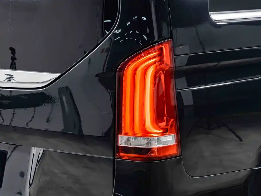 Mercedes-Benz V-Class V 2022 V 260 L Luxury