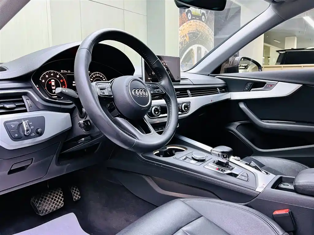 Audi A4L 2018 30 40 TFSI Fashion