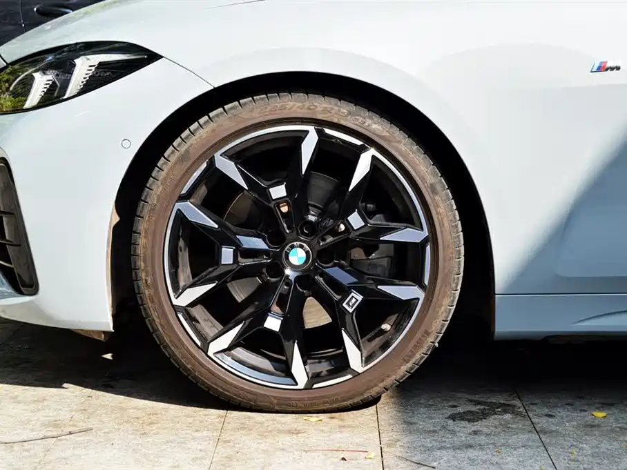 BMW 4 Series — миниатюра 7
