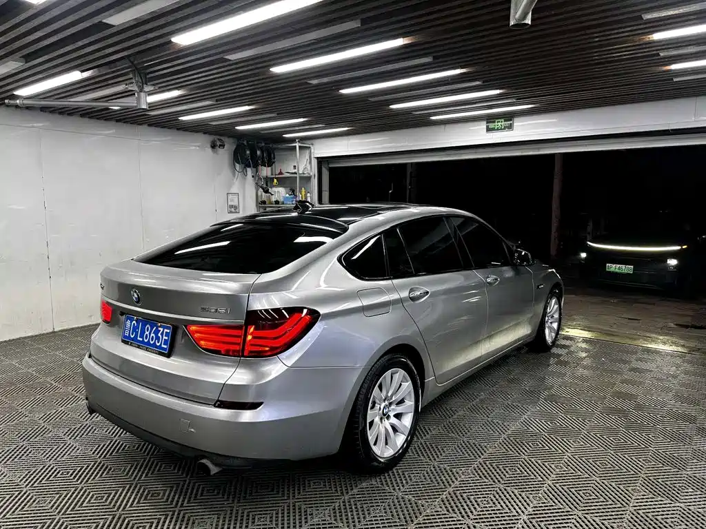 BMW 5 Series GT 5 GT 2010 535i Luxury