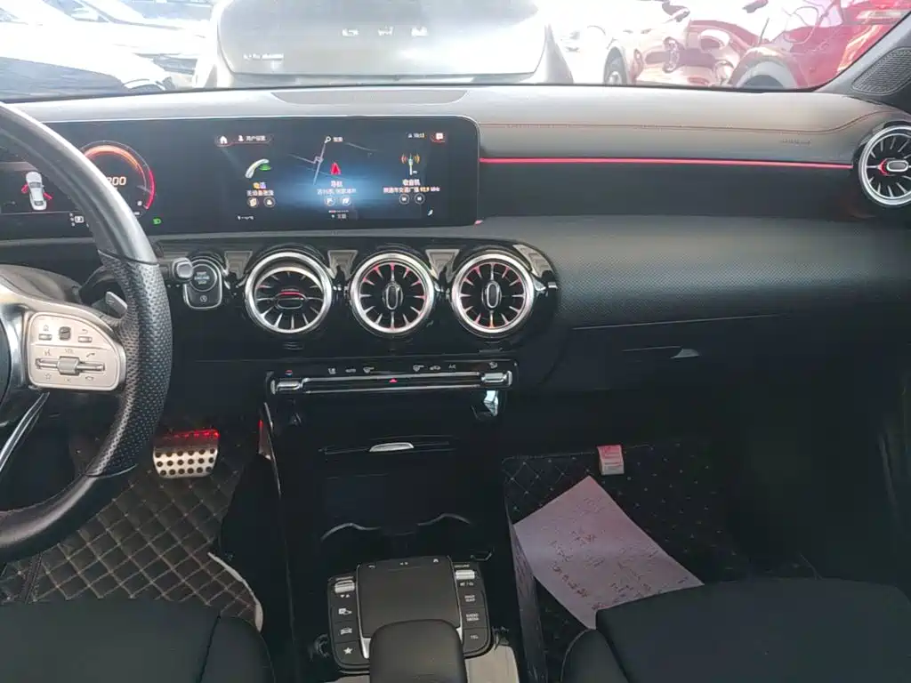 Mercedes-Benz CLA (Import) — миниатюра 13