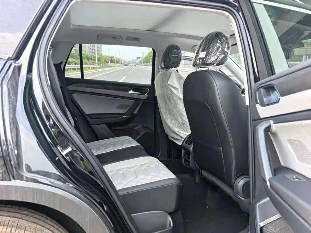 Volkswagen Tayron — миниатюра 3