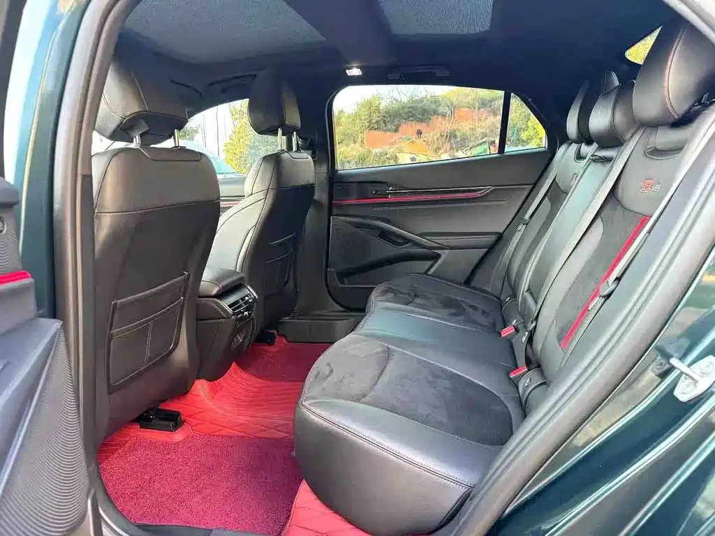Ford Mondeo — миниатюра 7