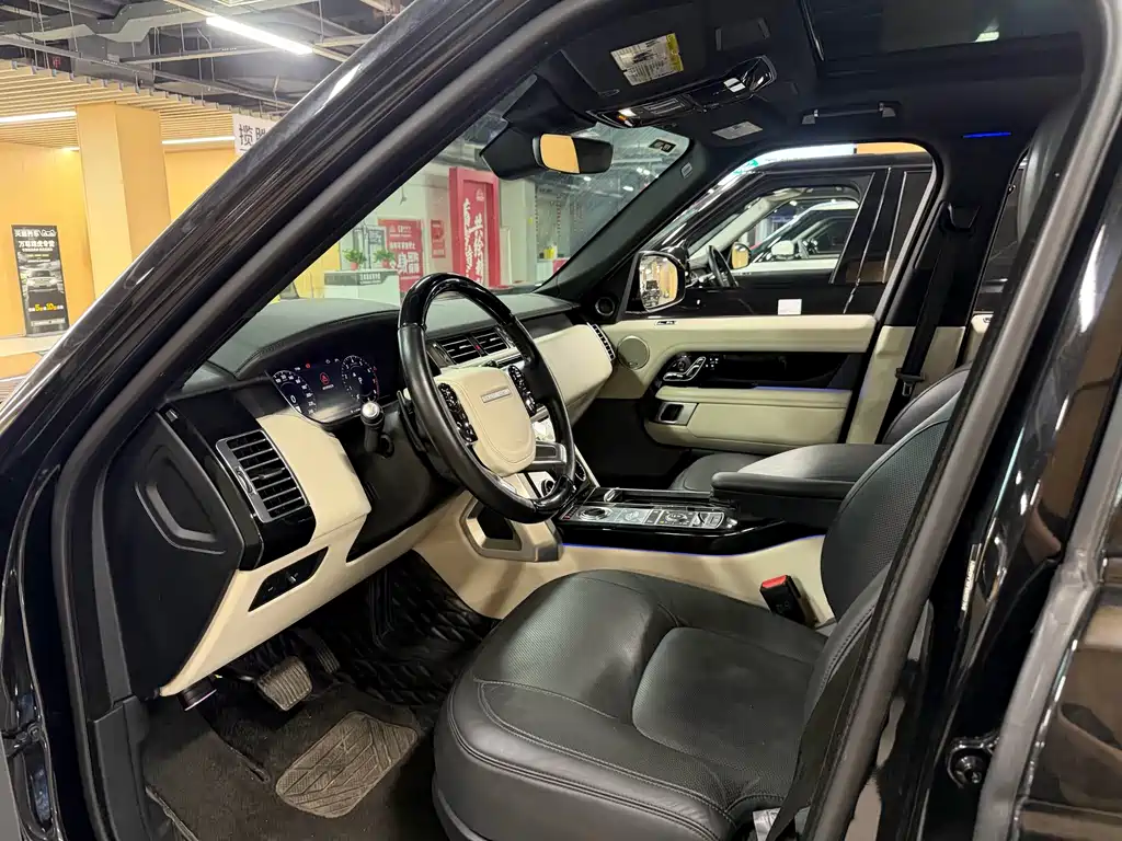 Land Rover Range Rover — миниатюра 4