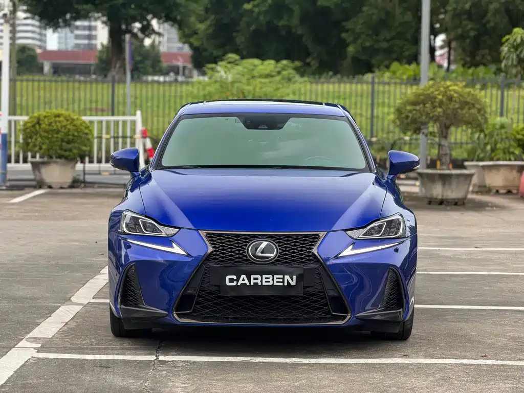 Lexus IS — миниатюра 2