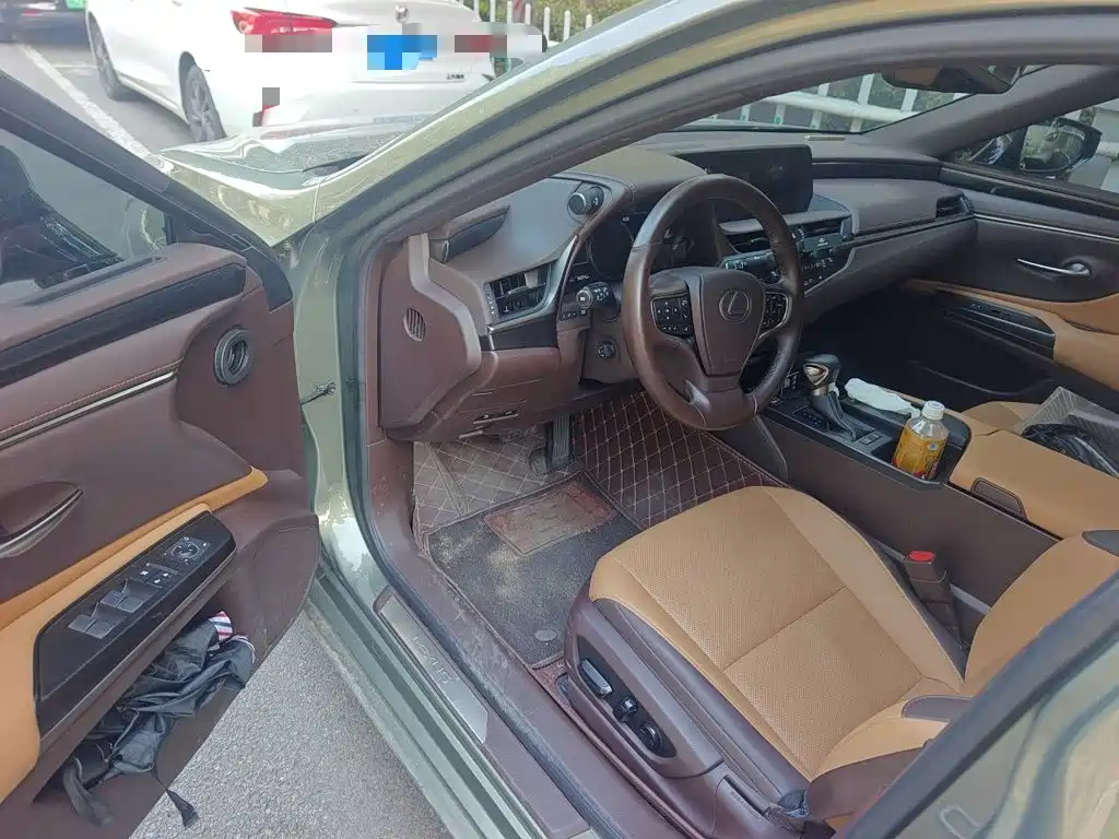 Lexus ES — миниатюра 14