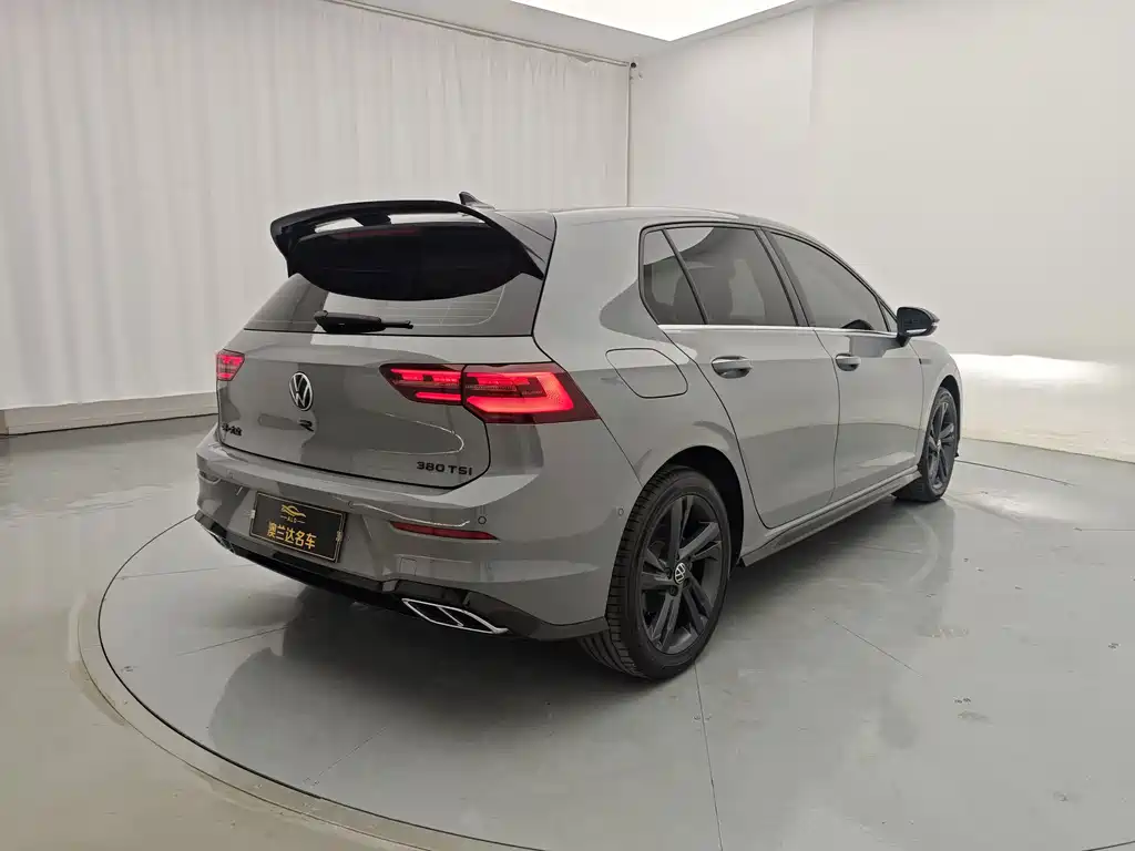 Volkswagen Golf — миниатюра 6
