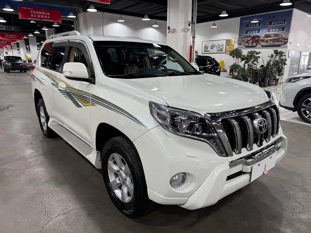 Toyota Land Cruiser Prado 2015 2.7L AT