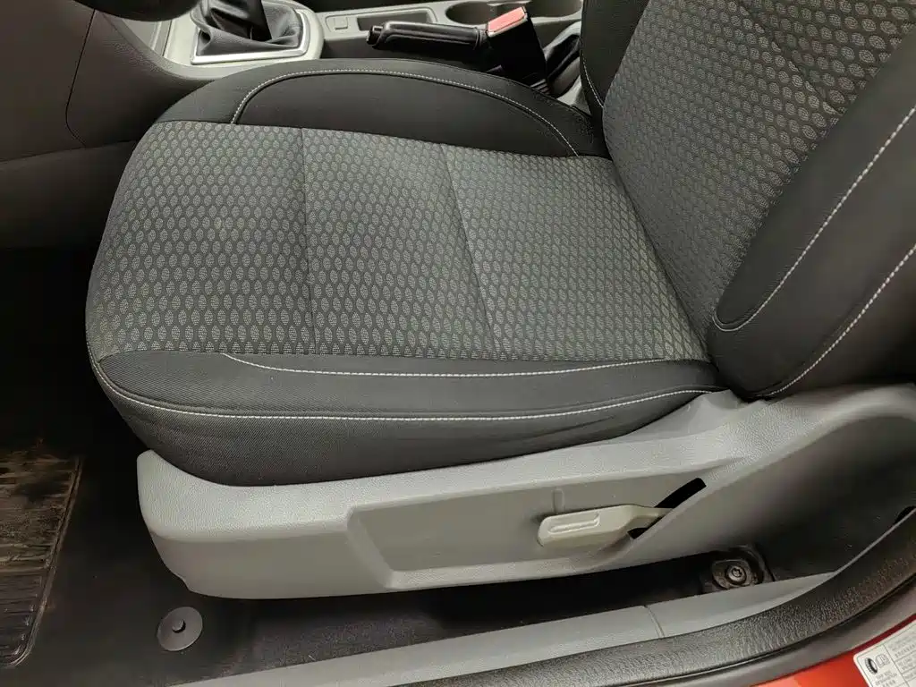 Ford Focus — миниатюра 20