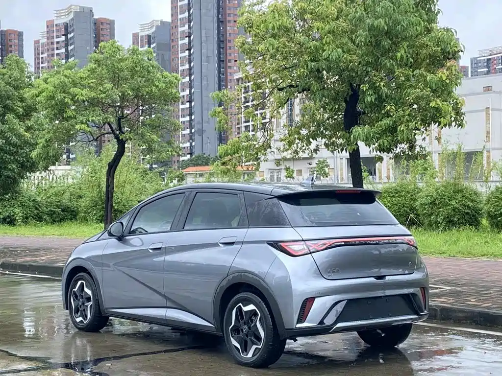 BYD Dolphin — миниатюра 4