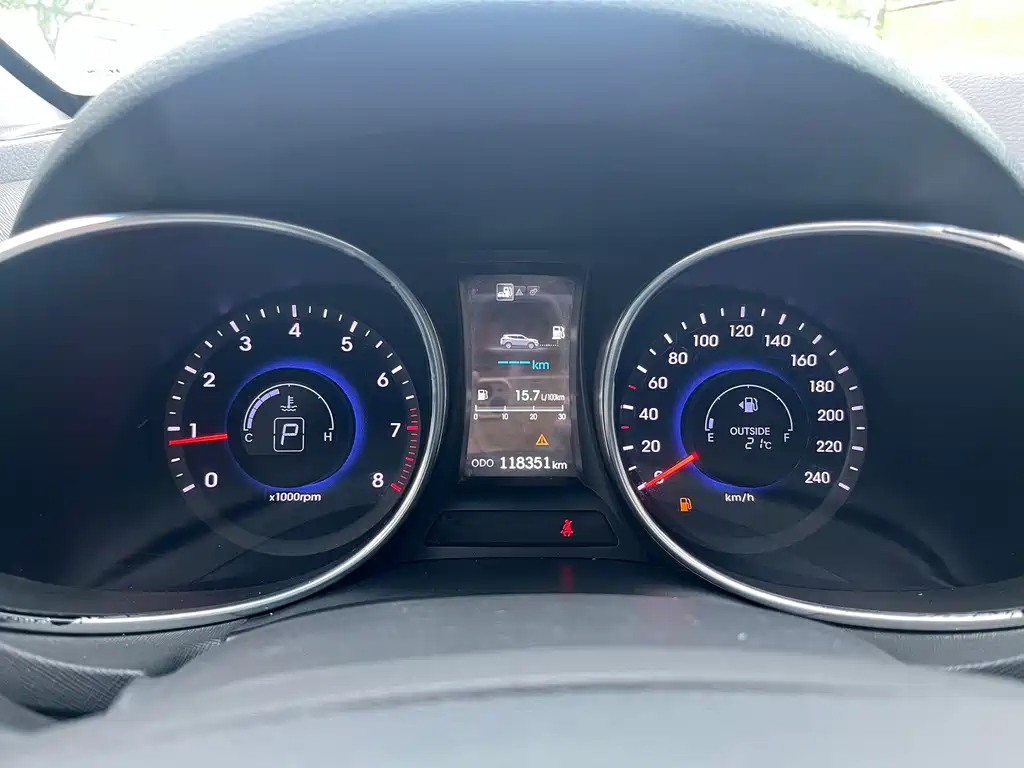 Hyundai Santa Fe — миниатюра 11