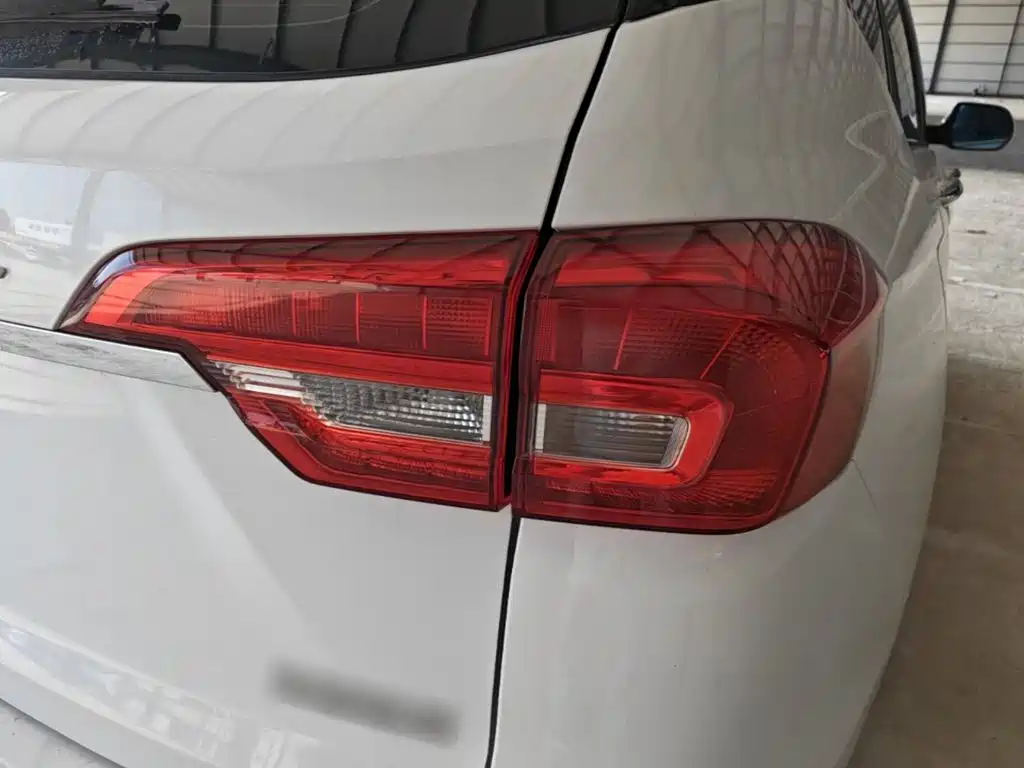 Haval M6 — миниатюра 8