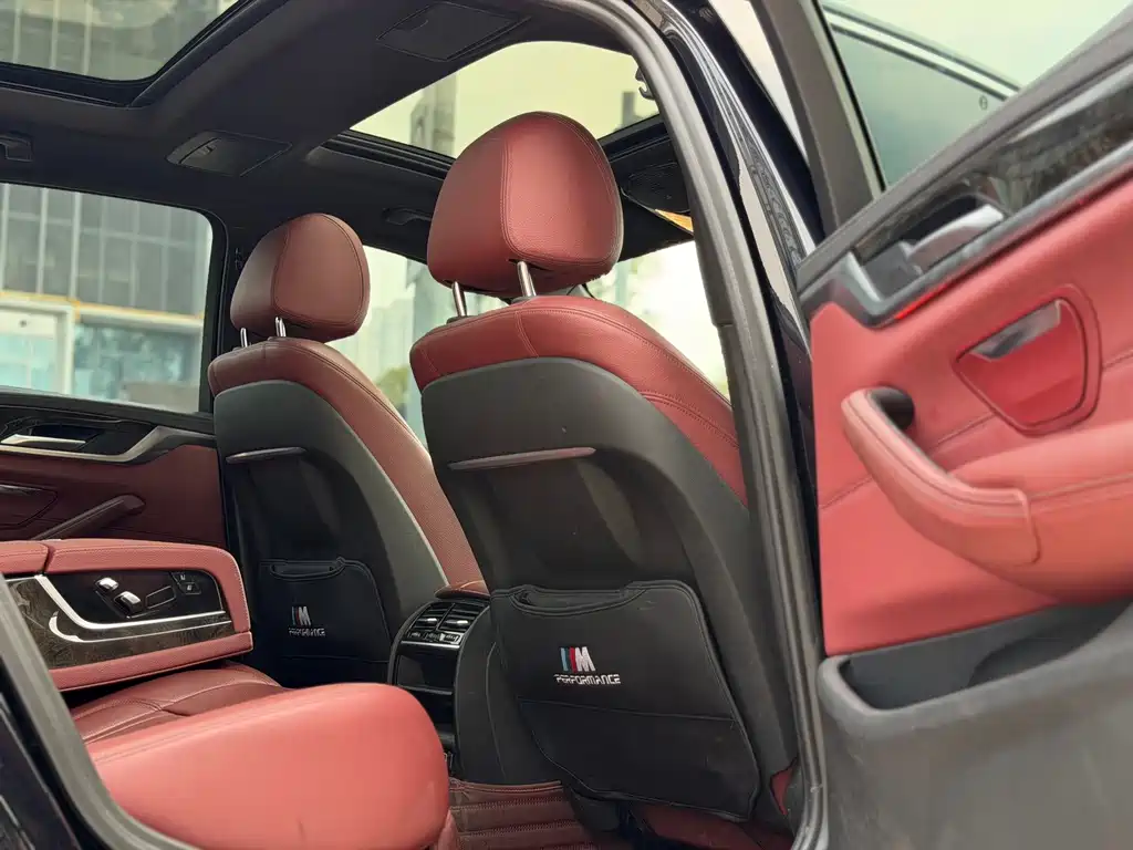 BMW 5 Series — миниатюра 12