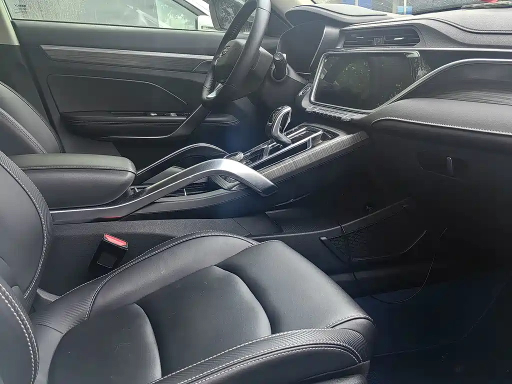 Geely Boyue — миниатюра 12
