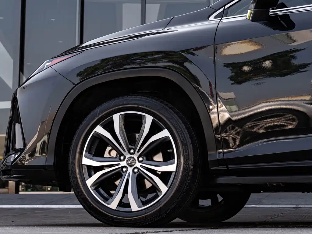 Lexus RX — миниатюра 8