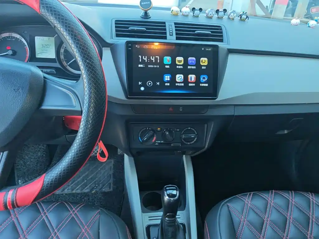 Skoda Fabia — миниатюра 13