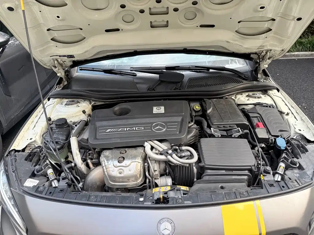 Mercedes-Benz GLA AMG — миниатюра 11