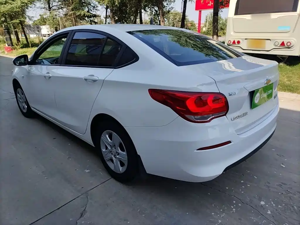 Chevrolet Cavalier — миниатюра 5