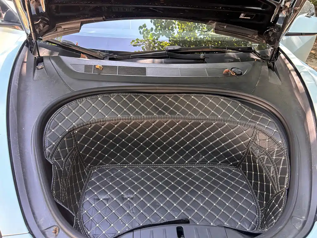 Tesla Model 3 — миниатюра 16