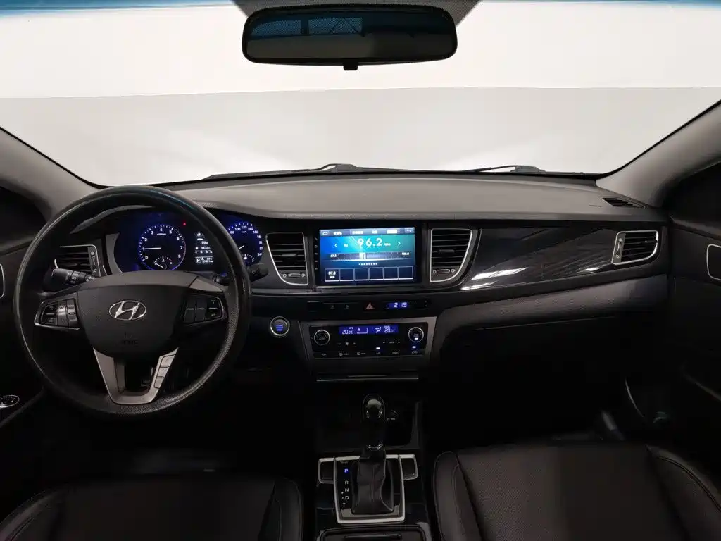 Hyundai Mistra — миниатюра 5