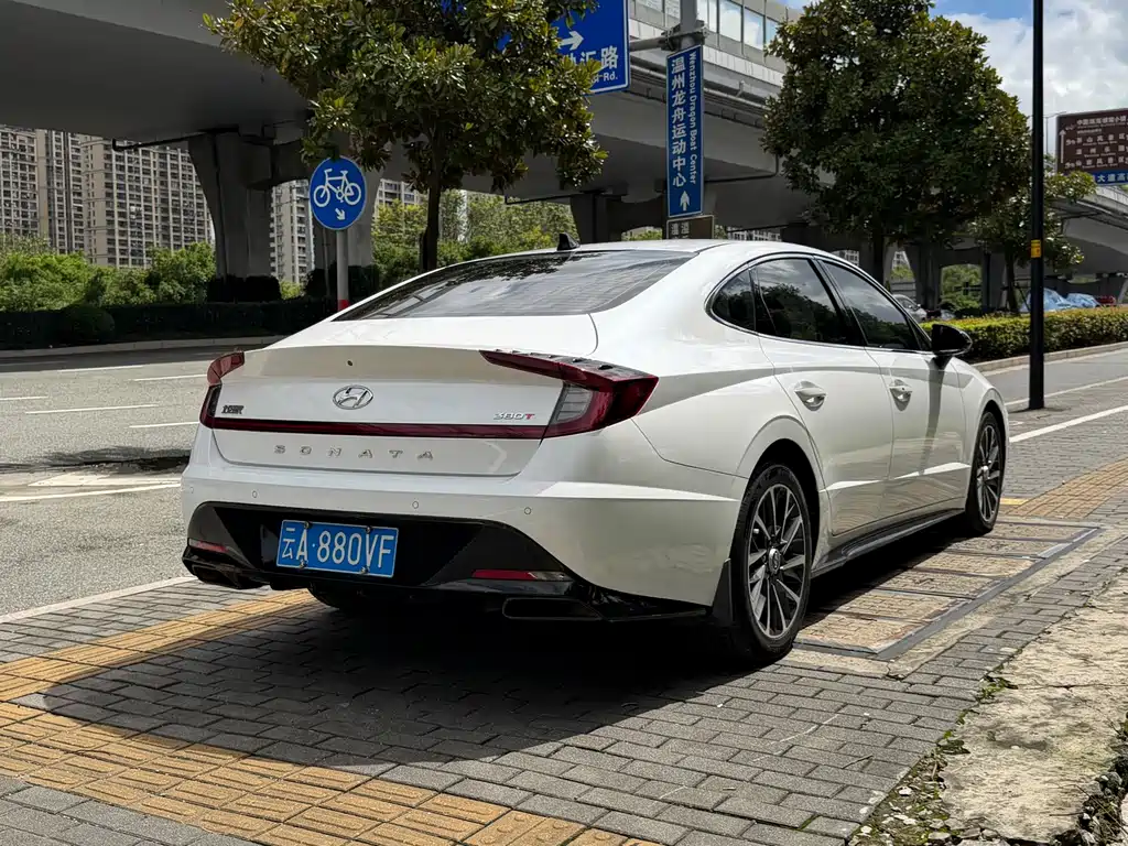 Hyundai Sonata — миниатюра 6