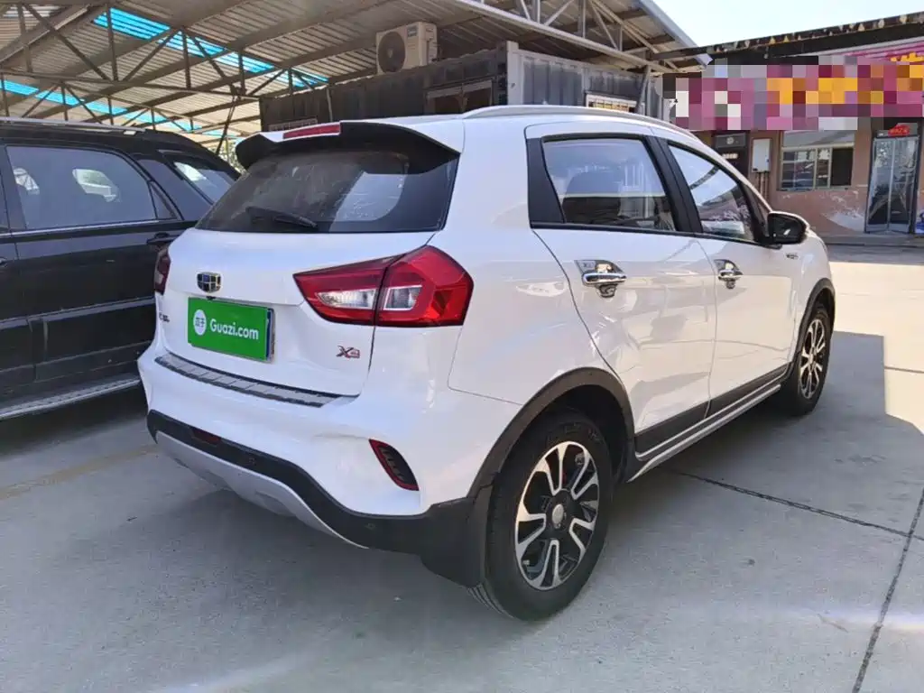 Geely Vision X3 — миниатюра 7