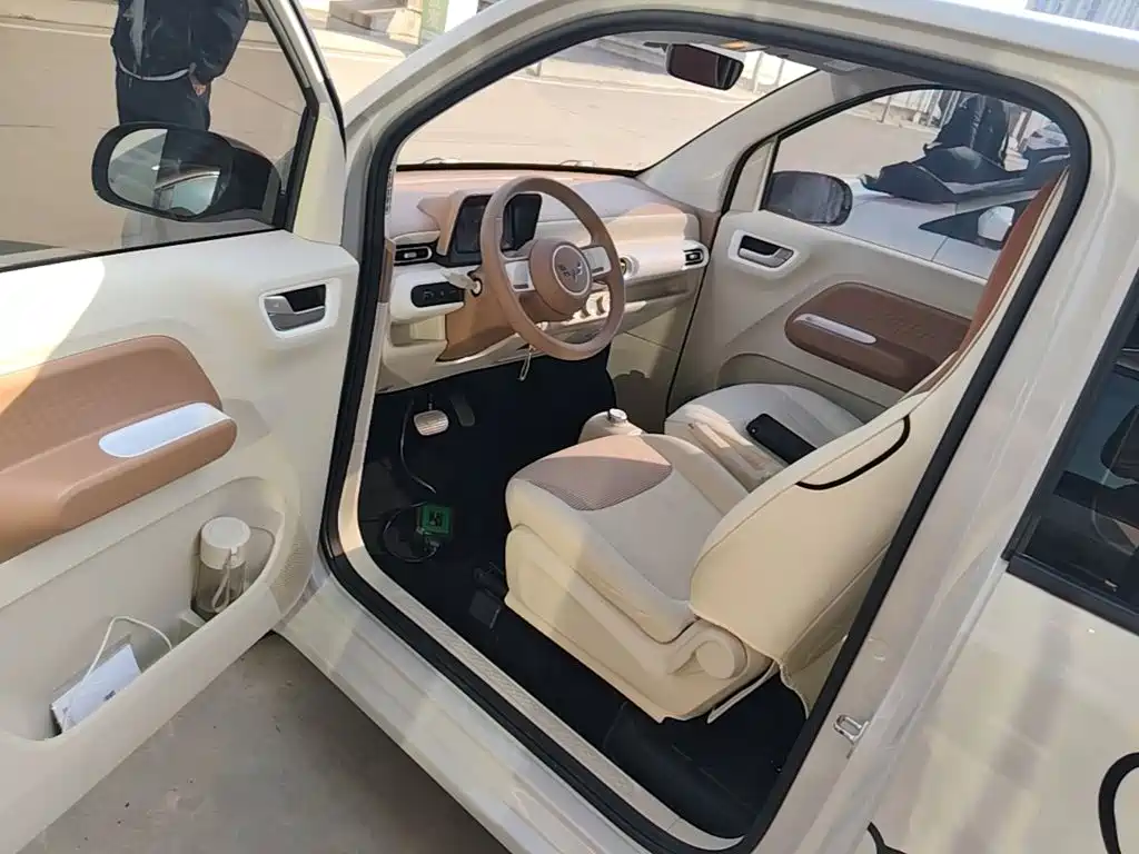 Wuling MINIEV — миниатюра 16