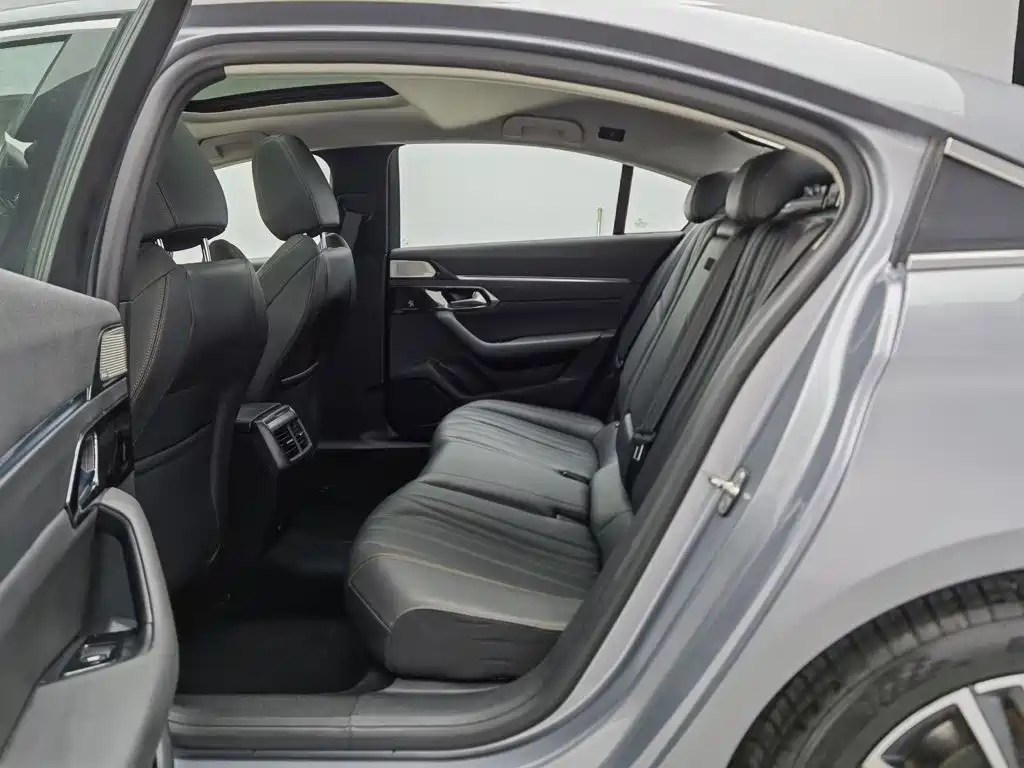Peugeot 508 — миниатюра 15