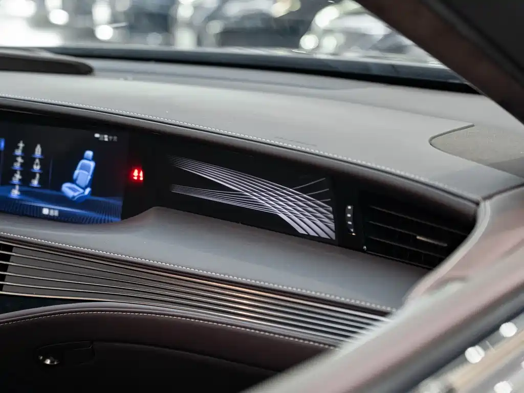 Lexus LS — миниатюра 20