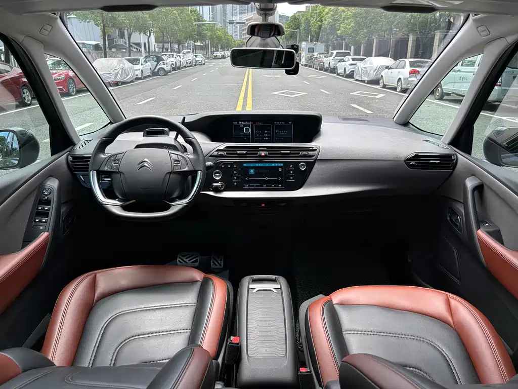 Citroen C4 Picasso — миниатюра 12
