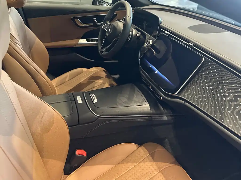Mercedes-Benz E-Class (Import) — миниатюра 10