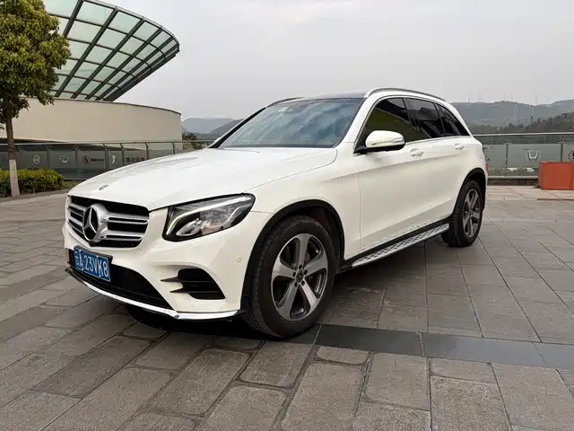 MERCEDES-BENZ GLC 2017
