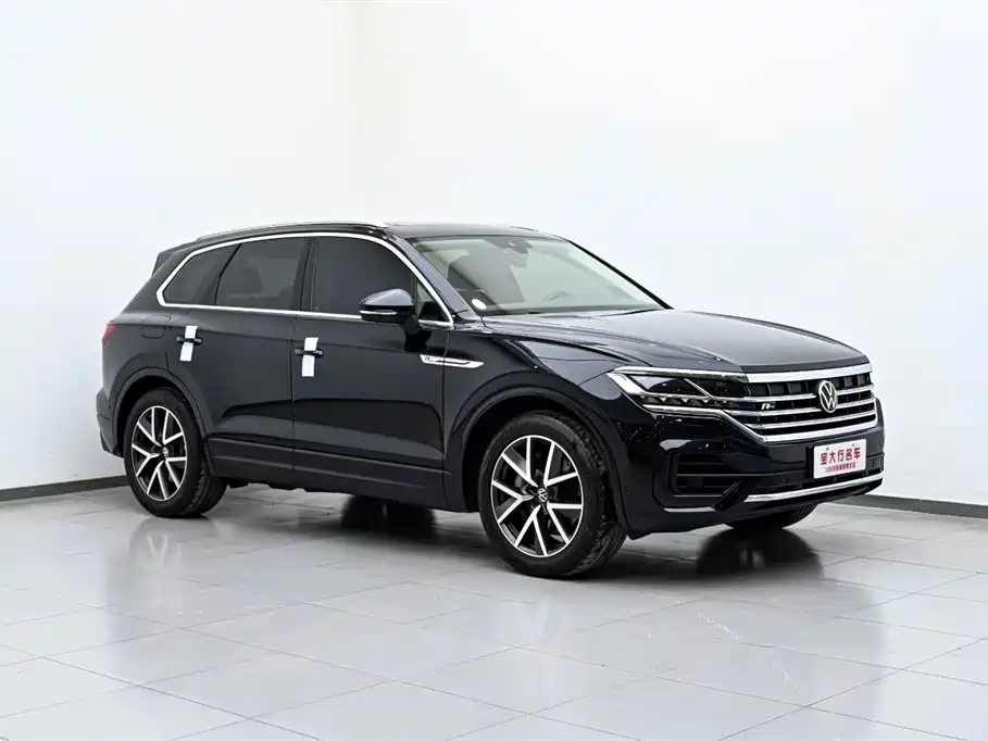 Volkswagen Touareg 2021 3.0TSI Sport