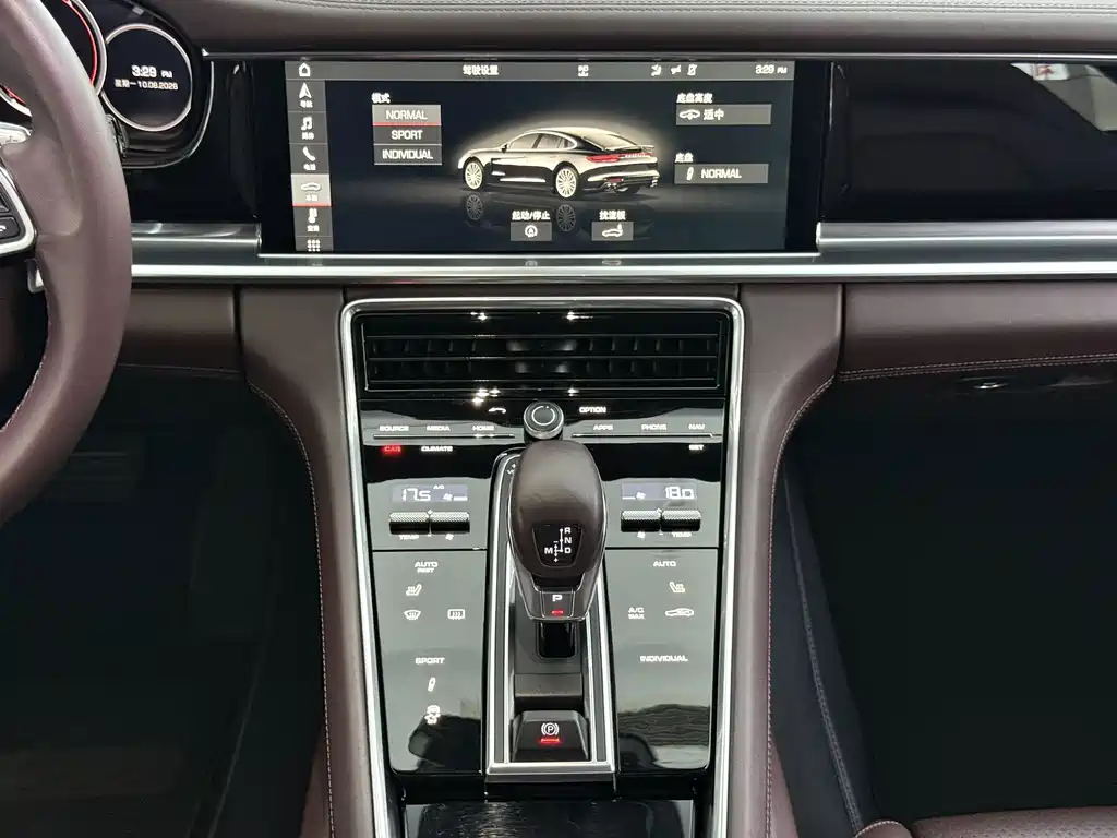 Porsche Panamera — миниатюра 11