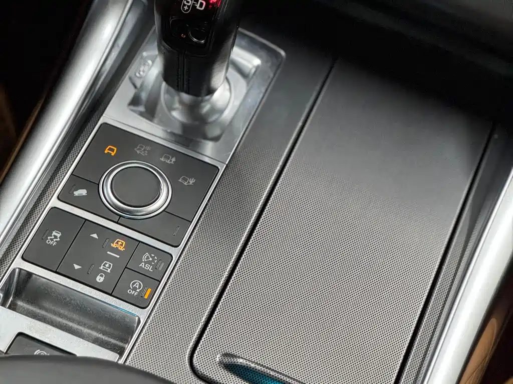 Land Rover Sport — миниатюра 11