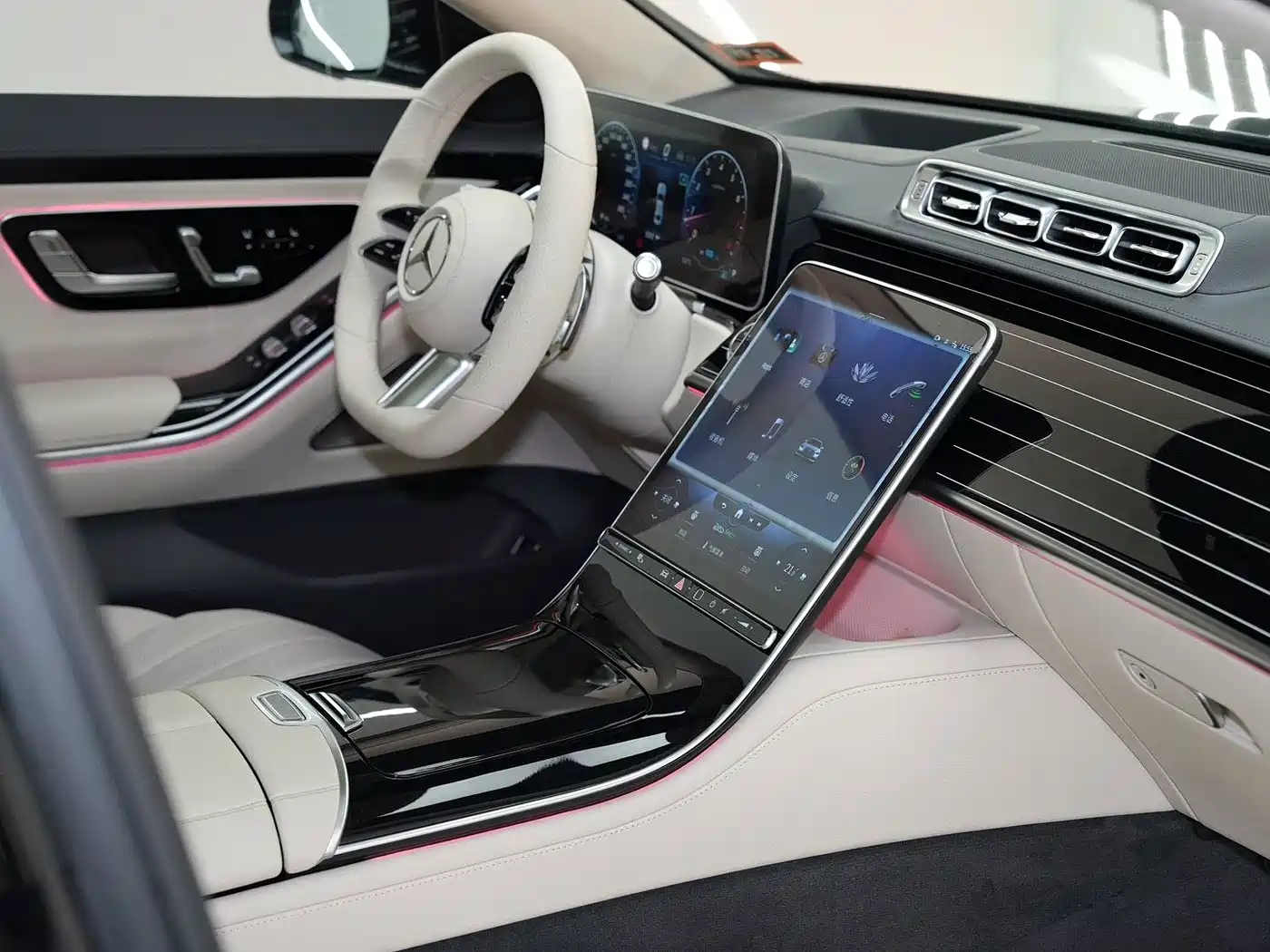 Mercedes-Benz S-class id 4538723 из Китая 19