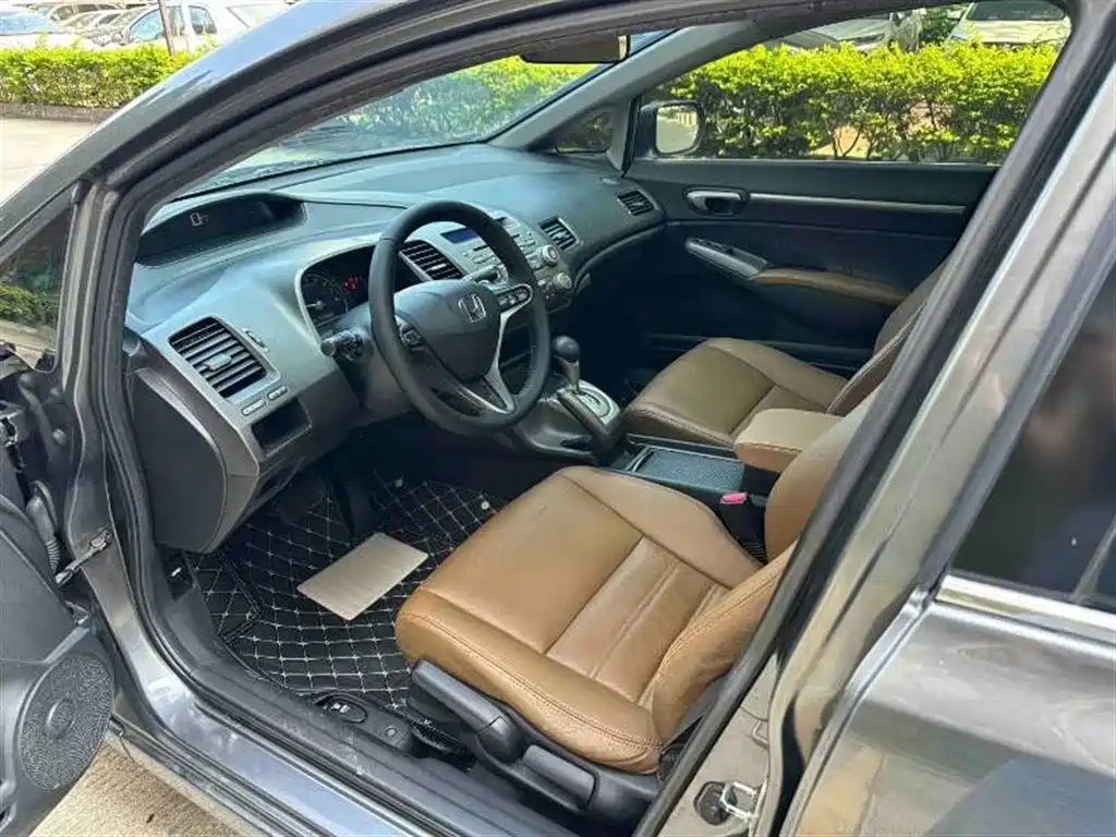 Honda Civic 2009 1.8L AT Luxury