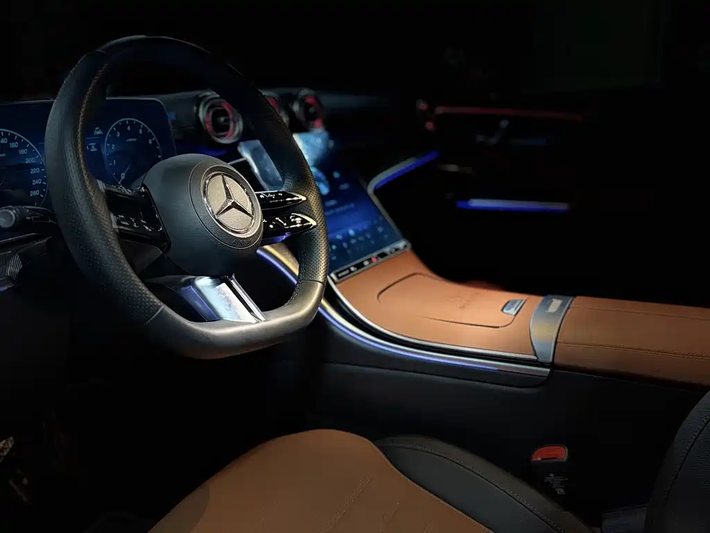 Mercedes-Benz C-Class — миниатюра 10