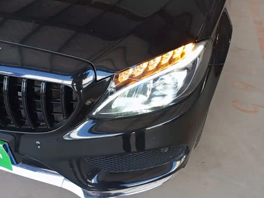 Mercedes-Benz C-Class — миниатюра 24